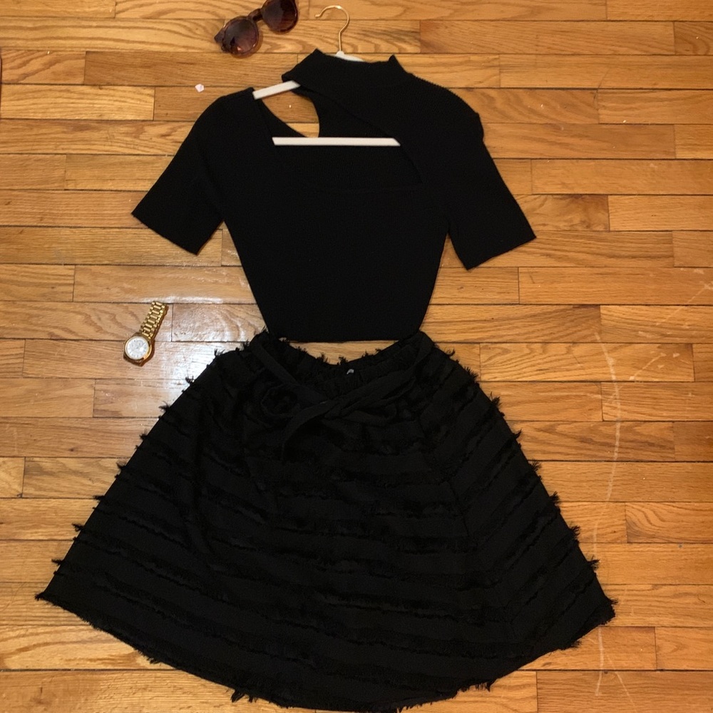Cutout Knit Crop